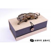 虎虎生威 黄铜实心生肖老虎摆件