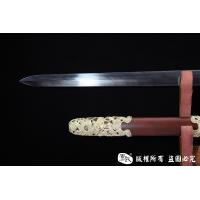 龙装乾坤剑 查长伟作品