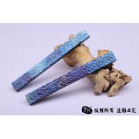 钛合金手工雕刻小镇纸