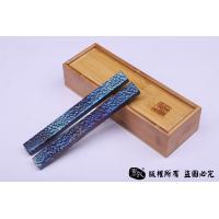 钛合金手工雕刻小镇纸