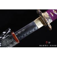 三枚合龙装武士刀