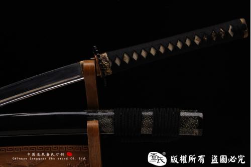 智慧打刀-地肌钢烧刃