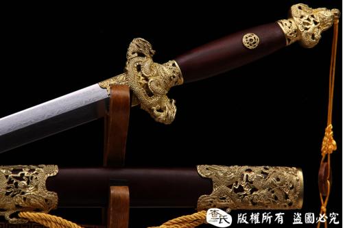 百炼钢双龙剑