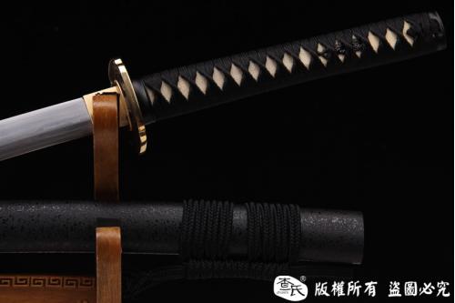 明月-百炼钢武士刀-性能不错