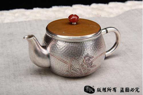 999纯银手工壶（一）