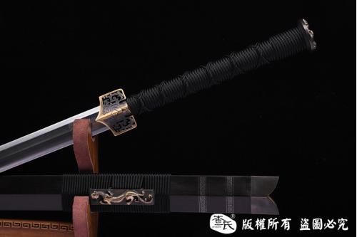 禾字号极品八面汉剑