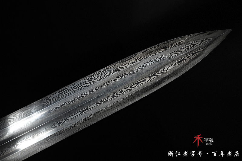 赵云枪-百炼钢枪刃_汉剑_中国剑类(龙泉打造)_查氏刀剑网-ZSDJW.COM