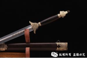 传统龙纹太极剑