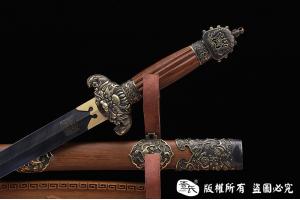 《龙行天下》 查长伟作品 收藏于陕西西安历史博物馆