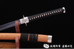 银装玉钢极品武士刀