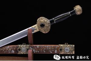 全手工雕刻八仙剑 查长伟作品