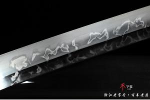 旋风皆烧武士刀