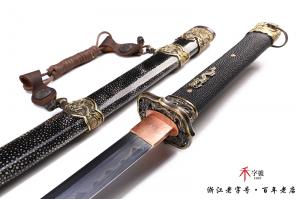 《龙之传说》-手工雕刻铜装